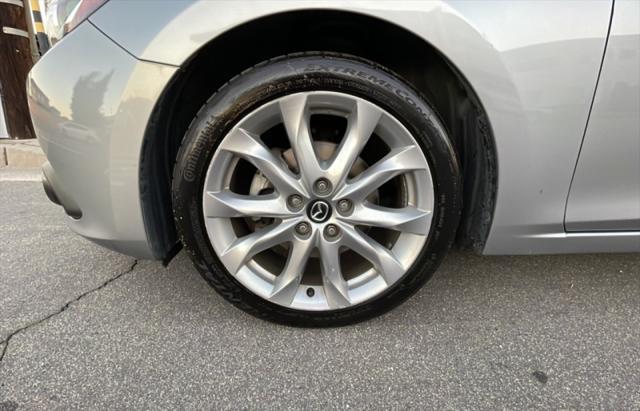 Photo of 2014 Silver Mazda Mazda3