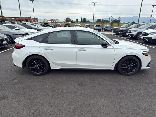 Photo of 2024 Platinum White Pearl Honda Civic