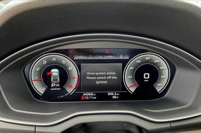 Photo of 2022 Florett Silver Metallic Audi Q5