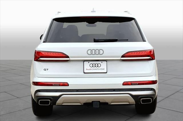 Photo of 2025 Glacier White Metallic Audi Q7