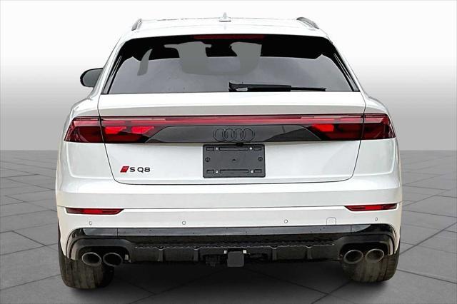 Photo of 2025 Glacier White Metallic Audi SQ8