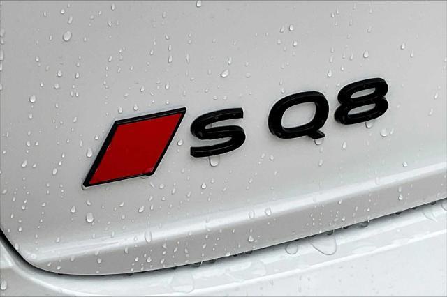 Photo of 2025 Glacier White Metallic Audi SQ8