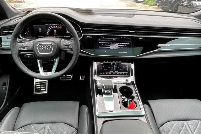 Photo of 2025 Glacier White Metallic Audi SQ8