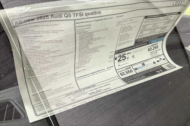 Photo of 2025 Mythos Black Metallic Audi Q5