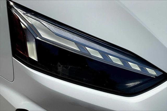 Photo of 2024 Glacier White Metallic Audi S5