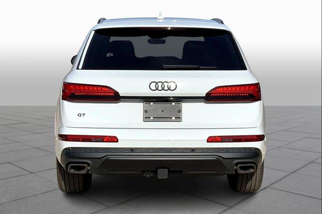 Photo of 2025 Glacier White Metallic Audi Q7