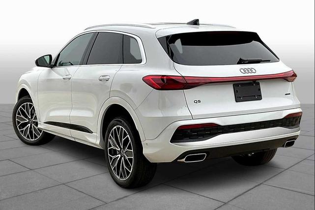Photo of 2025 Glacier White Metallic Audi Q5