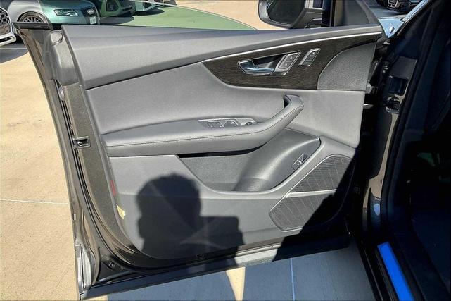 Photo of 2025 Samurai Gray Metallic Audi Q8