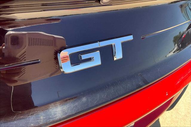 Photo of 2018 Race Red Ford Mustang