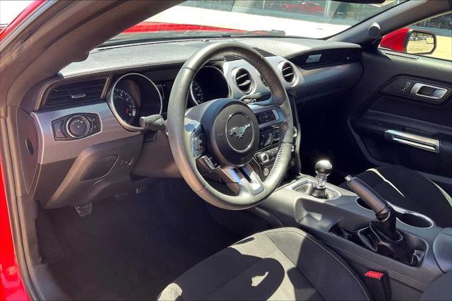 Photo of 2018 Race Red Ford Mustang