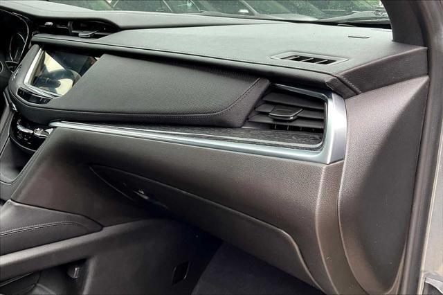 Photo of 2022 Satin Steel Metallic Cadillac XT5