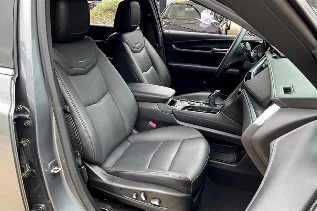 Photo of 2022 Satin Steel Metallic Cadillac XT5