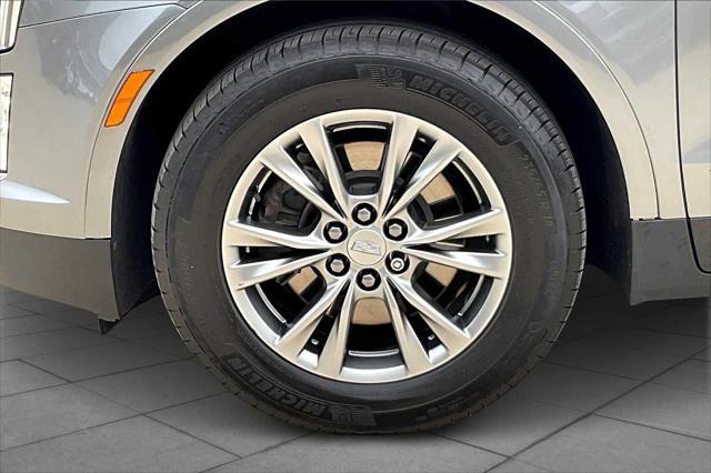 Photo of 2022 Satin Steel Metallic Cadillac XT5