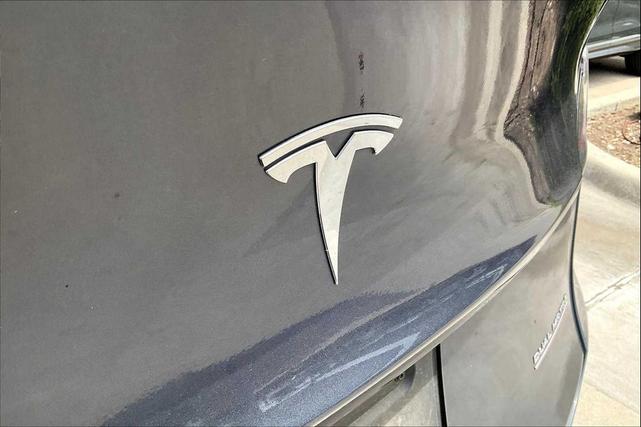 Photo of 2022 Solid Black Tesla Model Y