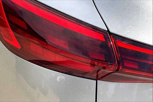 Photo of 2025 Florett Silver Metallic Audi Q5