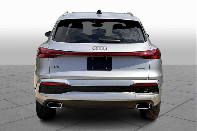 Photo of 2025 Florett Silver Metallic Audi Q5