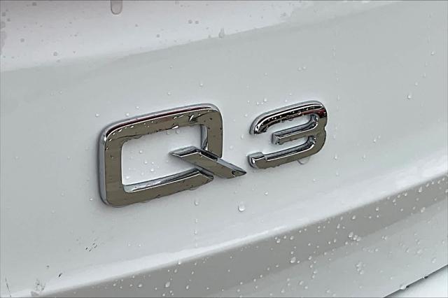 Photo of 2025 Arkona White Audi Q3