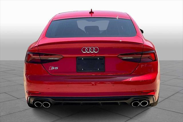Photo of 2019 Tango Red Metallic Audi S5