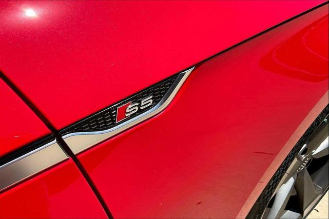 Photo of 2019 Tango Red Metallic Audi S5