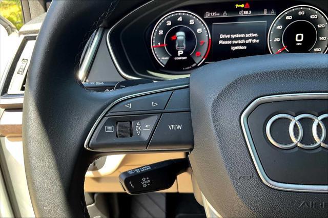 Photo of 2022 Glacier White Metallic Audi Q5