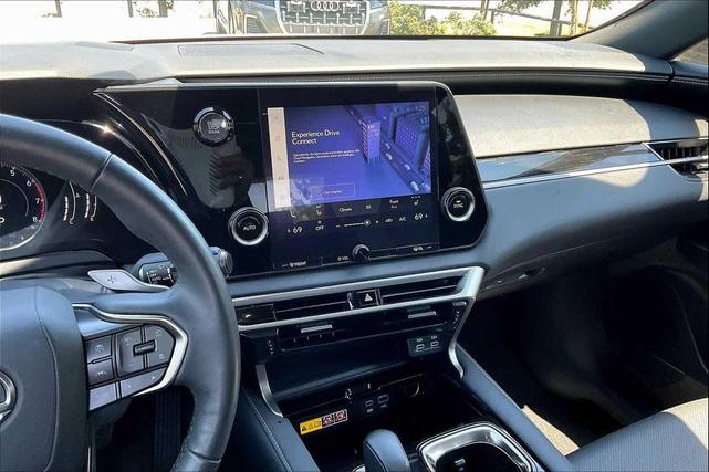 Photo of 2024 Eminent White Pearl Lexus RX 350