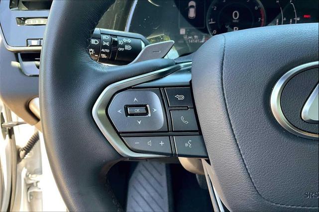 Photo of 2024 Eminent White Pearl Lexus RX 350