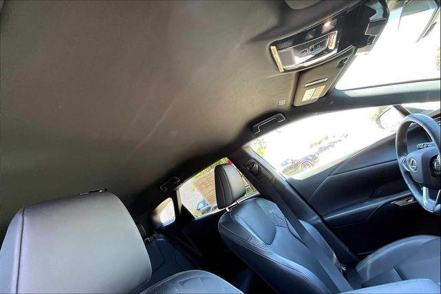 Photo of 2024 Eminent White Pearl Lexus RX 350