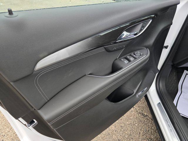 Photo of 2025 Summit White Buick Envision
