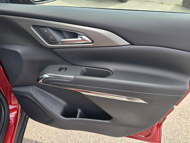 Photo of 2025 Radiant Red Tintcoat Chevrolet Traverse