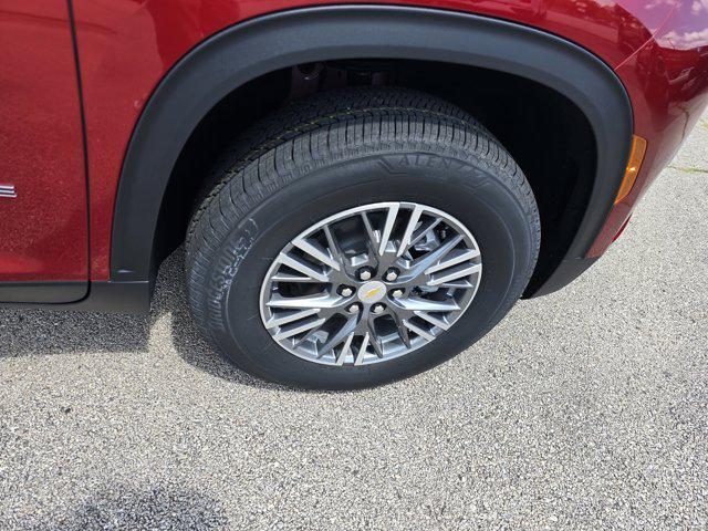 Photo of 2025 Radiant Red Tintcoat Chevrolet Traverse