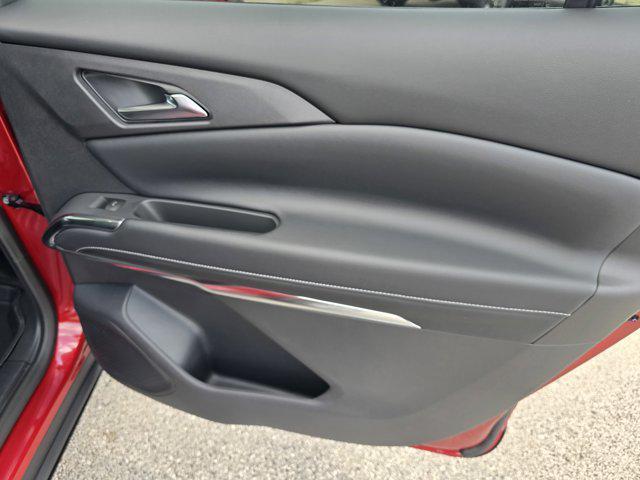 Photo of 2025 Radiant Red Tintcoat Chevrolet Traverse