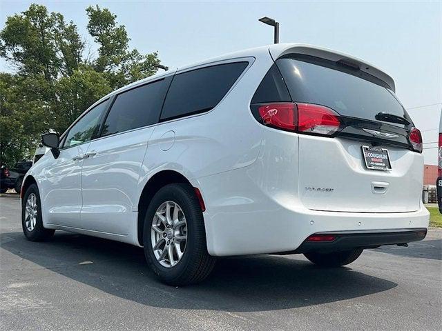 Photo of 2025 Bright White Clearcoat Chrysler Voyager
