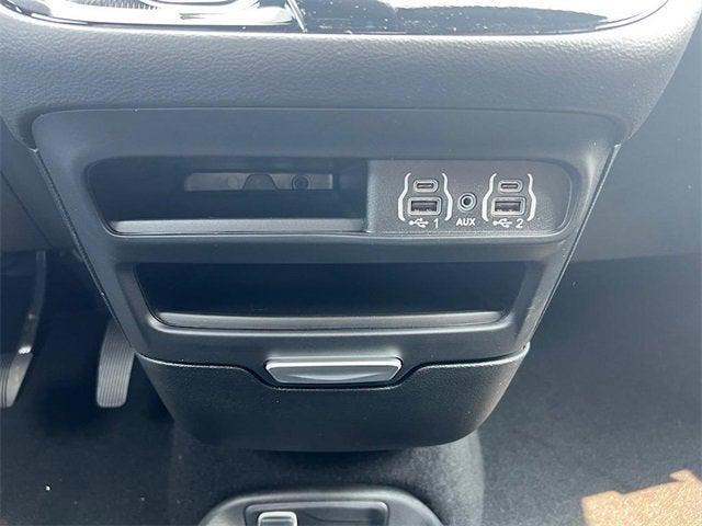 Photo of 2025 Bright White Clearcoat Chrysler Voyager