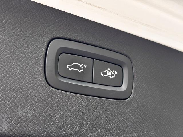Photo of 2021  Volvo XC90