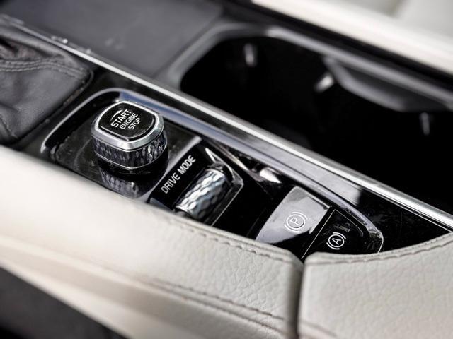 Photo of 2021  Volvo XC90