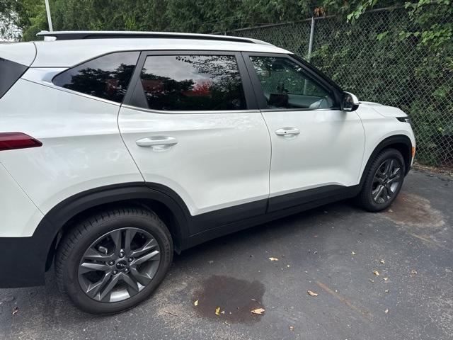 Photo of 2022 Snow White Pearl Kia Seltos