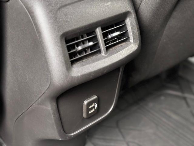 Photo of 2021 Pacific Blue Metallic Chevrolet Equinox