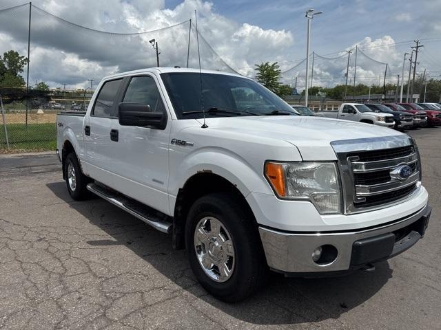 Photo of 2013 White Ford F-150