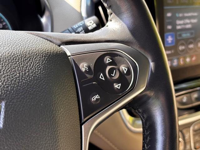 Photo of 2022 Summit White Chevrolet Traverse