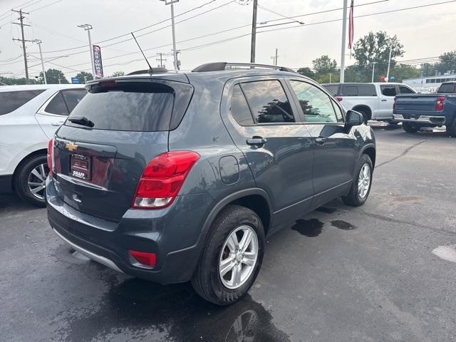 Photo of 2022 Shadow Gray Metallic Chevrolet Trax