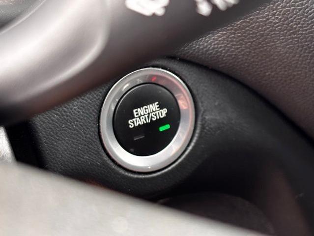 Photo of 2018 Summit White Chevrolet Equinox