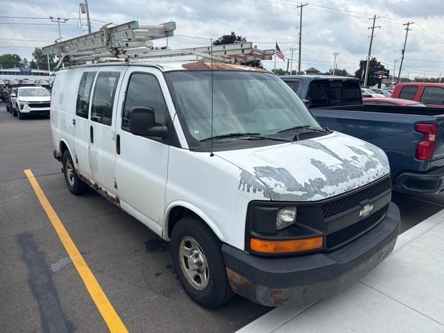 Photo of 2005 Summit White Chevrolet Express 1500