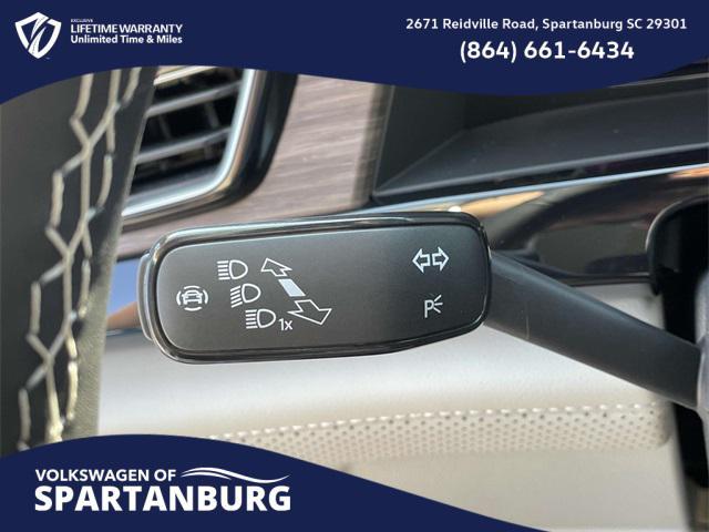 Photo of 2025 Mountain Lake B Volkswagen Atlas