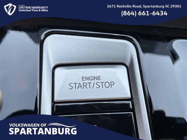 Photo of 2025 Mountain Lake B Volkswagen Atlas