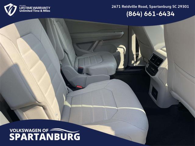 Photo of 2025 Mountain Lake B Volkswagen Atlas