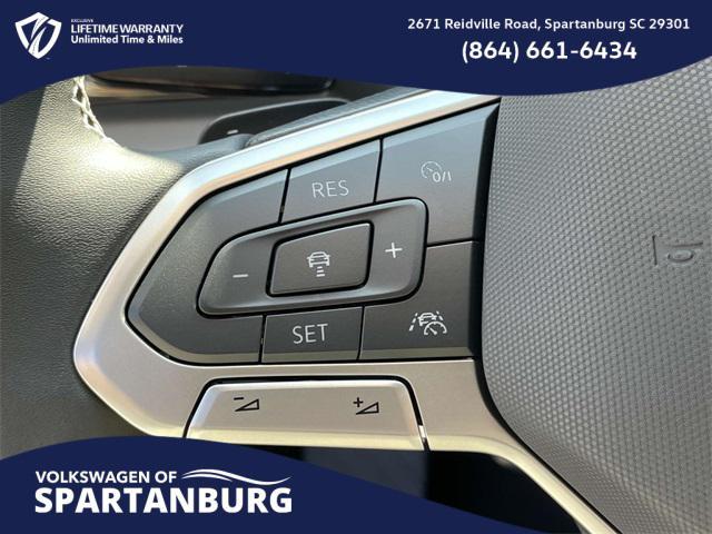 Photo of 2025 Mountain Lake B Volkswagen Atlas