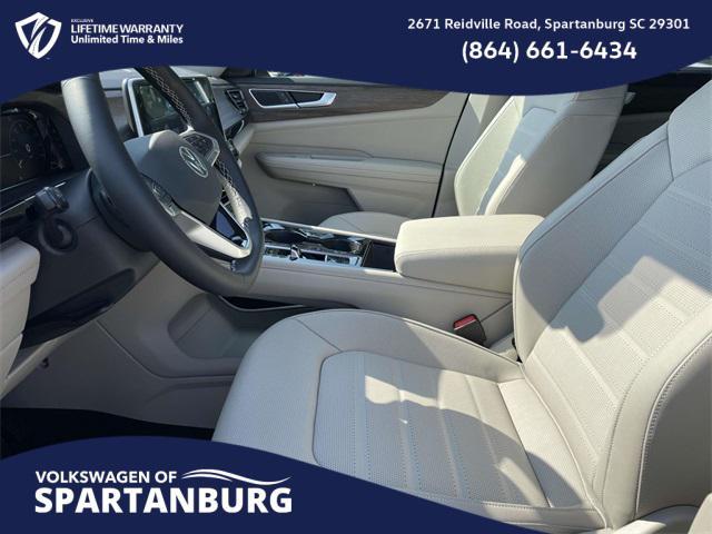 Photo of 2025 Mountain Lake B Volkswagen Atlas
