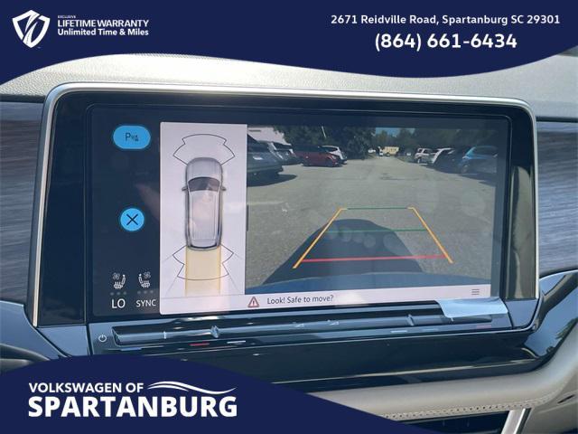 Photo of 2025 Mountain Lake B Volkswagen Atlas
