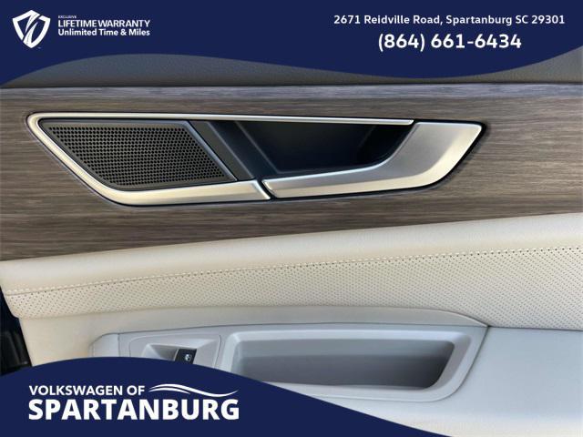 Photo of 2025 Mountain Lake B Volkswagen Atlas
