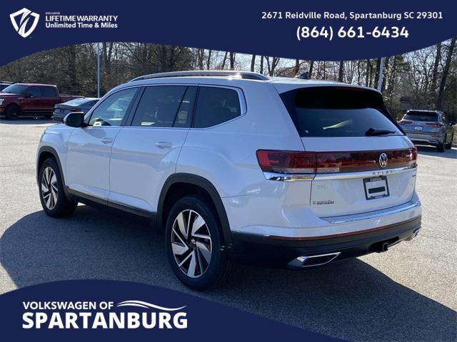 Photo of 2025 Opal White Volkswagen Atlas